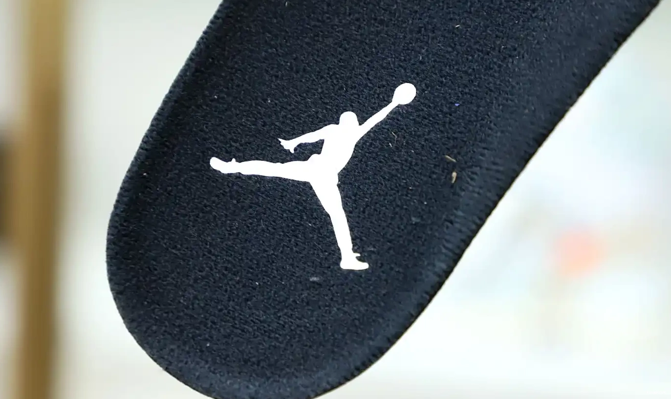 MILITARY JORDAN 4 AIR BLACK 0516